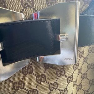 Women’s Gucci Purse- Large Bag